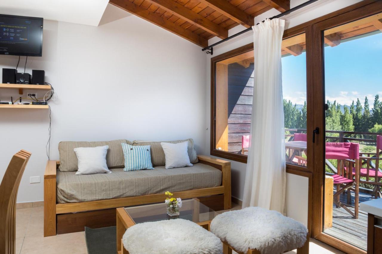 Encanto Sobre El Nahuel Apartamento Dina Huapi
